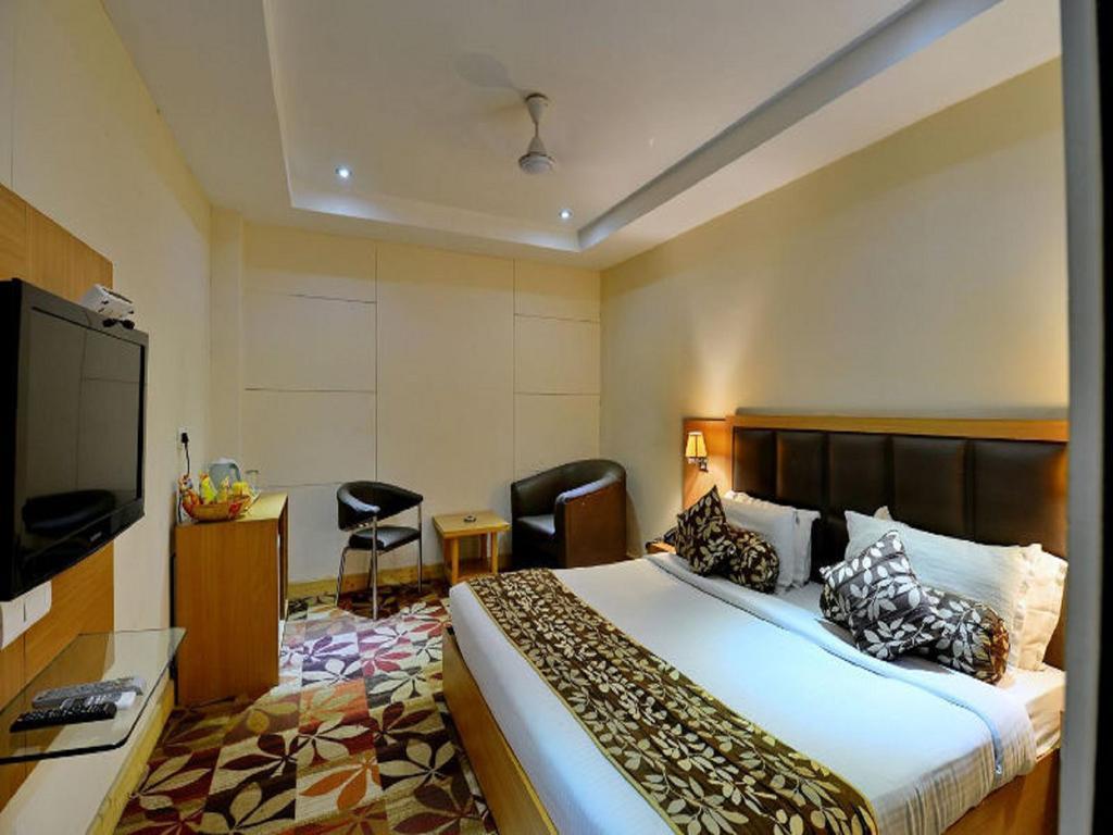 โฮเต็ล โคฮินัวร์ พาเลซ Hotel ลูดิฮานา ภายนอก รูปภาพ